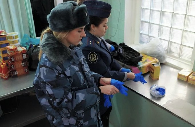 В тюрьмах Санкт-Петербурга и Ленинградской области возобновили приём посылок и передач